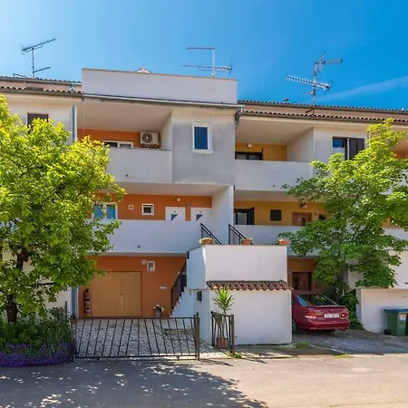 Apartment Miro *